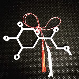 Martisor Printat 3D – Molecula Adrenalina